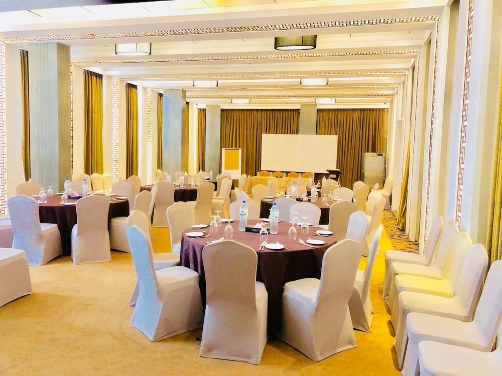 Grace 21 Smart Hotel Dakka Dış mekan fotoğraf